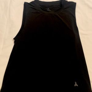 Black work out tank top
